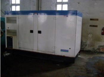 建始康明斯150kw大型柴油二手发电机组